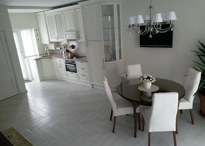 Baltieji Apartamentai Apartman *