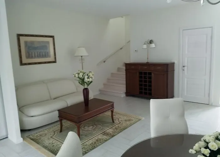 Baltieji Apartamentai