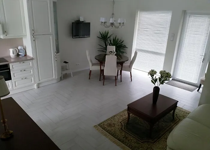 Baltieji Apartamentai *